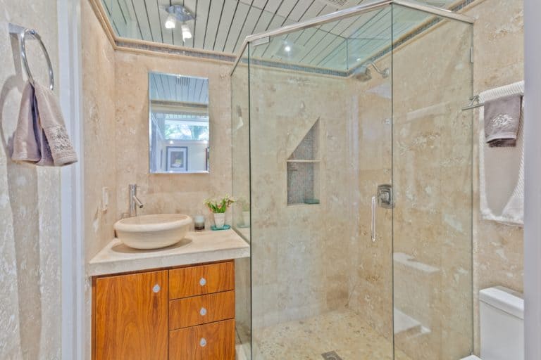 58 Coastal Beach Bathroom Ideas That You Must See