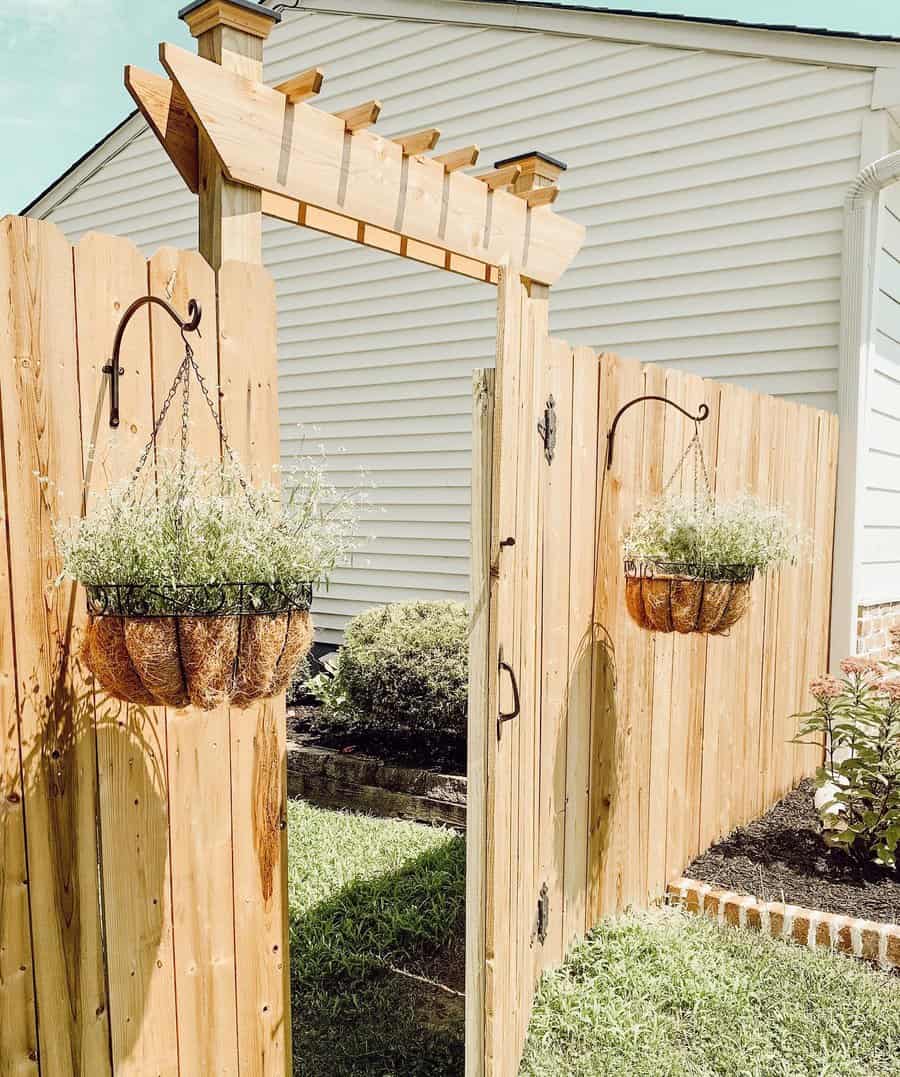 Entryway arbor