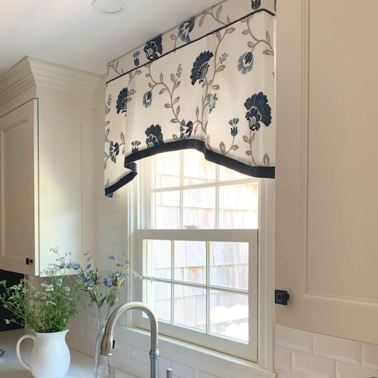 16 Unique Window Valance Ideas