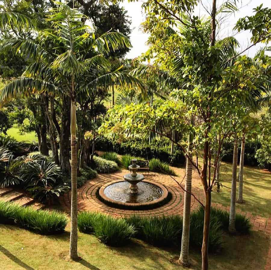 Garden fountain