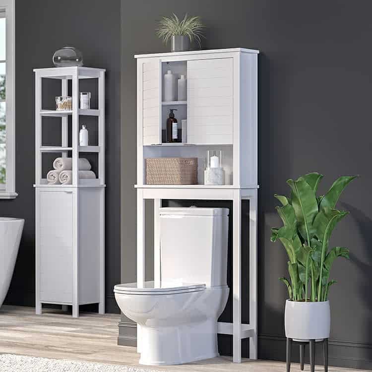 Freestanding bathroom shelf