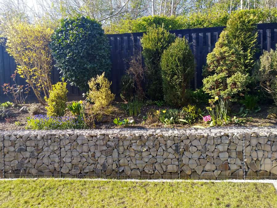 Gabion wall