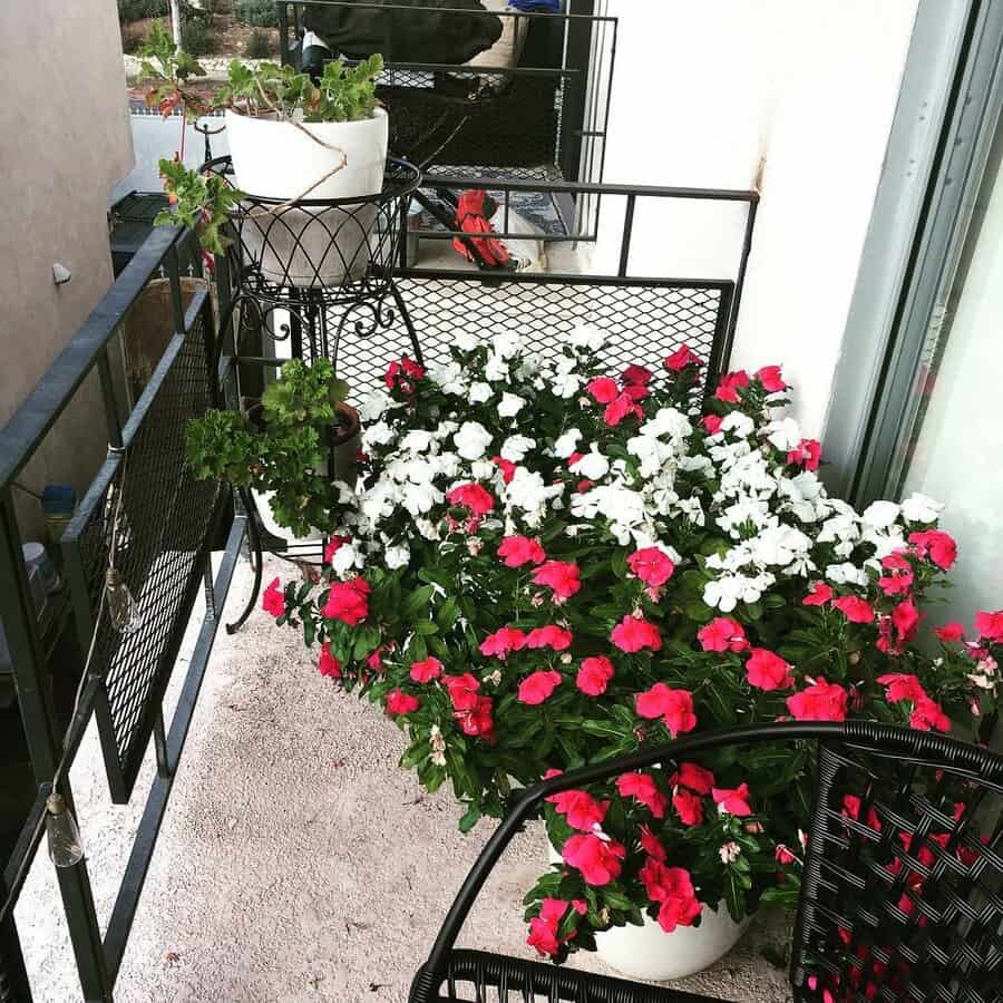 Balcony garden