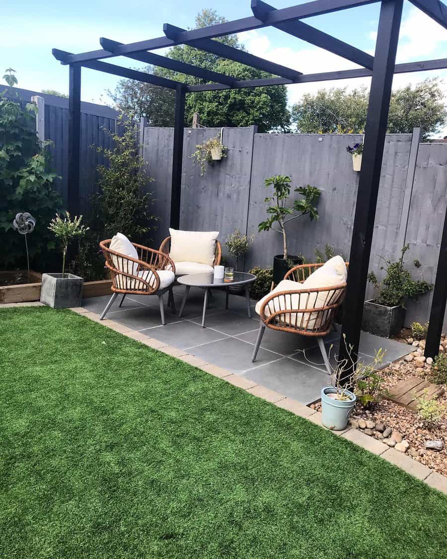 Patio garden with greenery