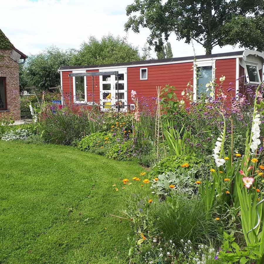 Garden Small House Ideas euphrasie the vintage caravan