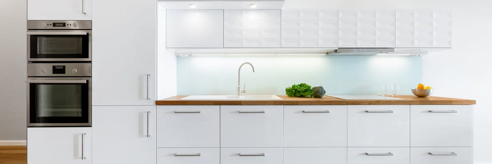 glass tiles kitchen backsplash