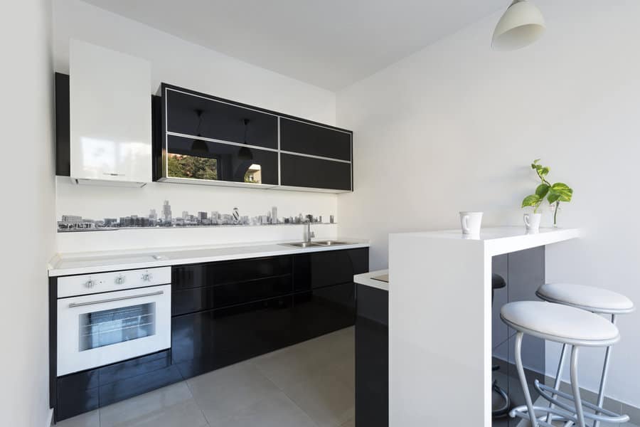 Elegant glass kitchen backsplash