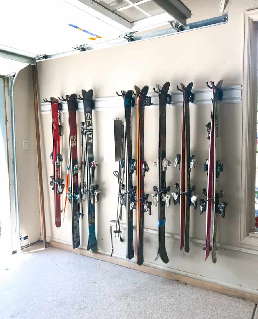 Wall mounted storage