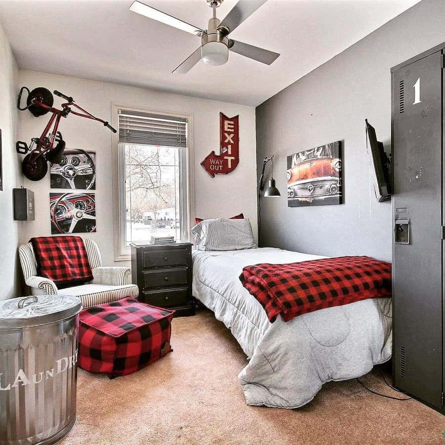 Industrial teens bedroom design