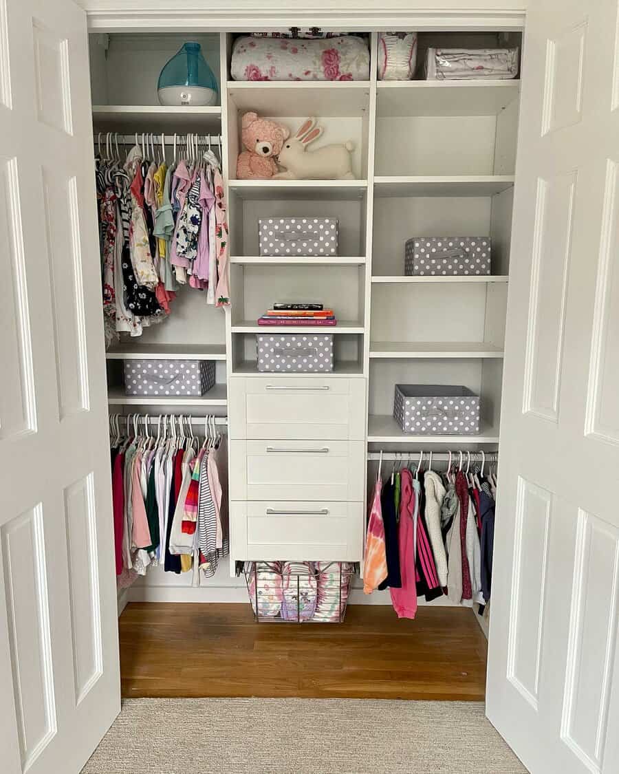 Kids closet