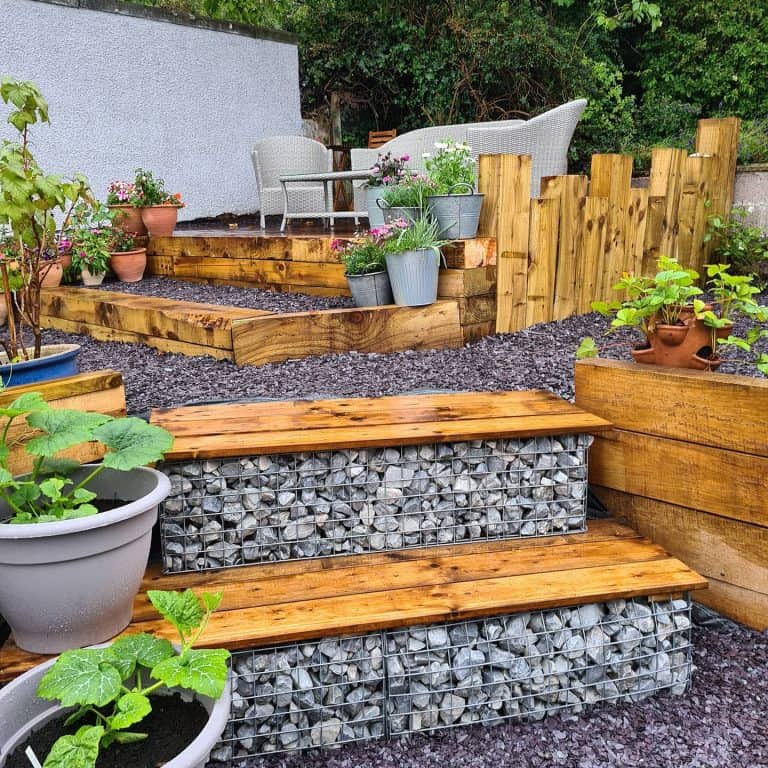 12 Inexpensive Retaining Wall Ideas for Your Backyard