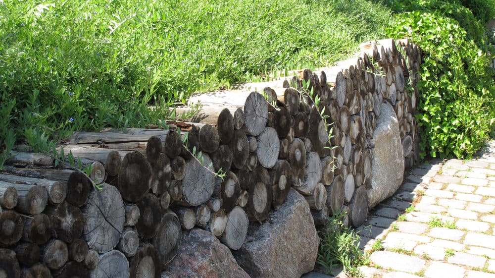 Logs Inexpensive Retaining Wall Ideas 2