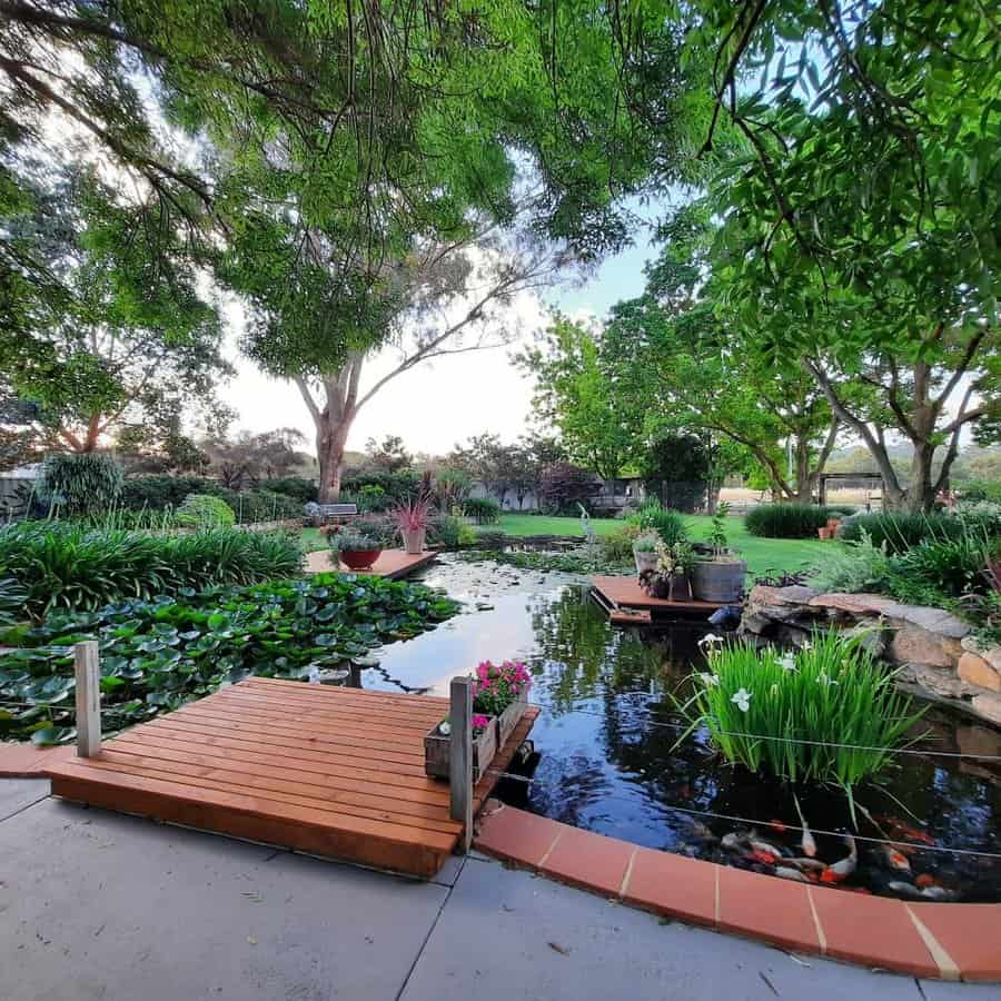 Luxury Garden Backyard Pond Ideas debskroza