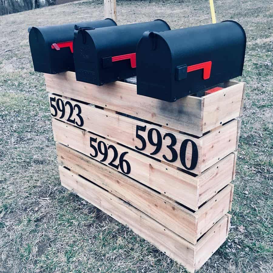 Functional mailbox posts