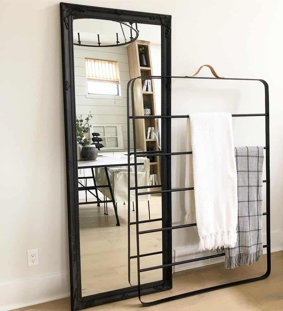 Metal rack blanket storage