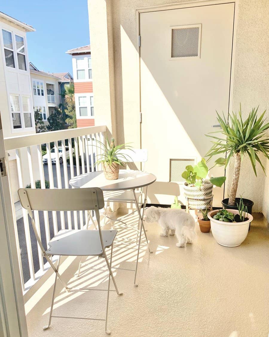 Minimalist design in apartment balcony