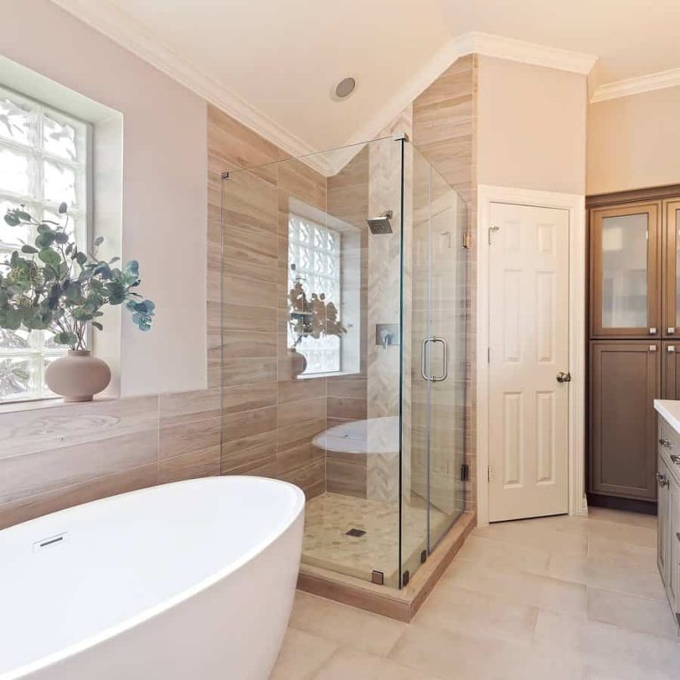 27 Beige Bathroom Ideas (Bright and Relaxing) - Trendey