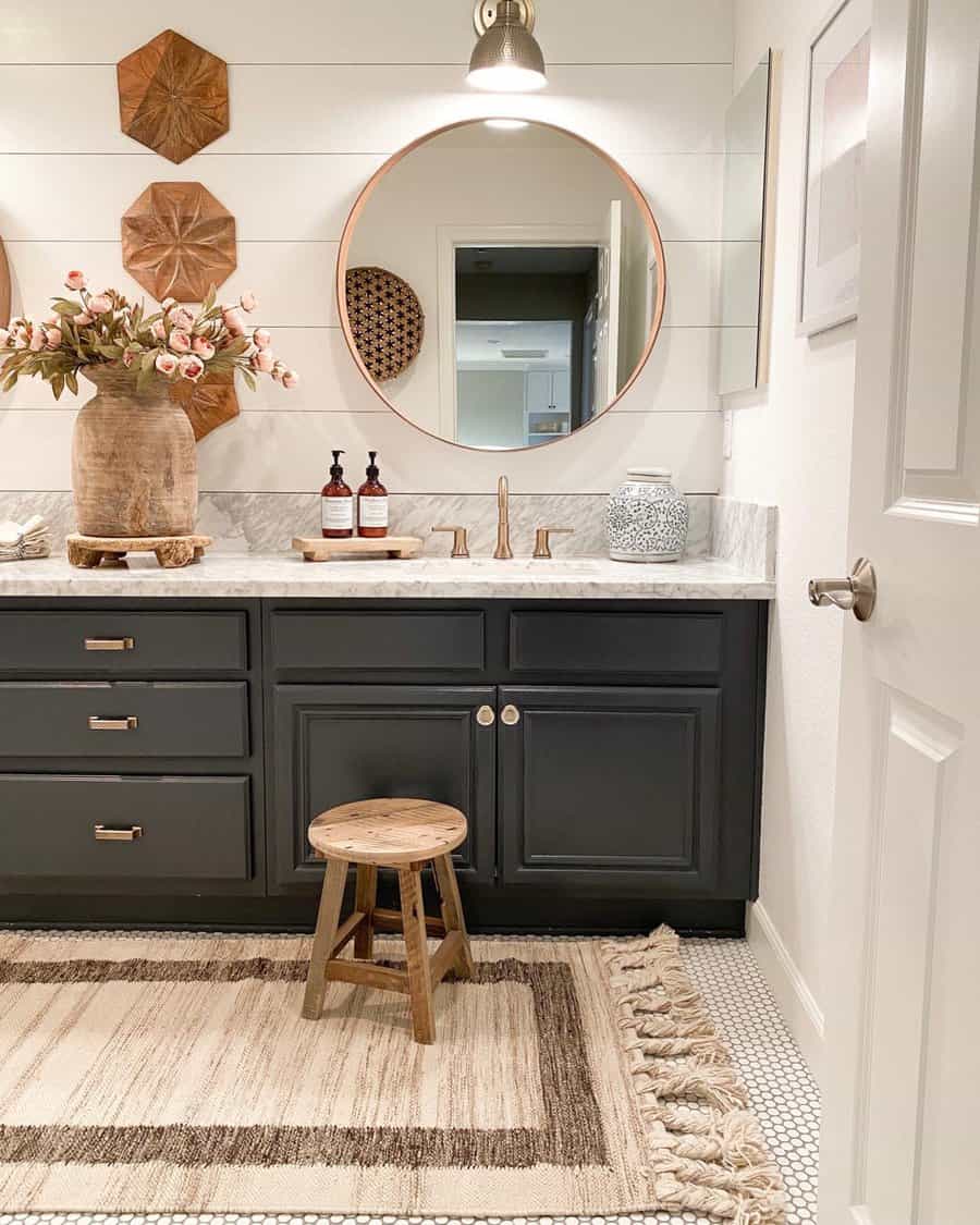 Contemporary coastal bathroom