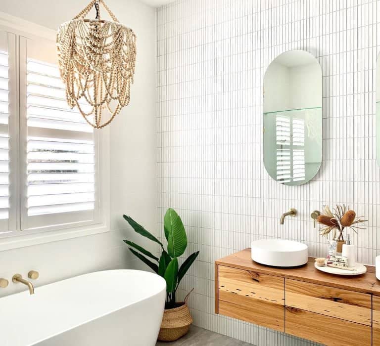 13 Coastal Bathroom Ideas for a Beachy Feel