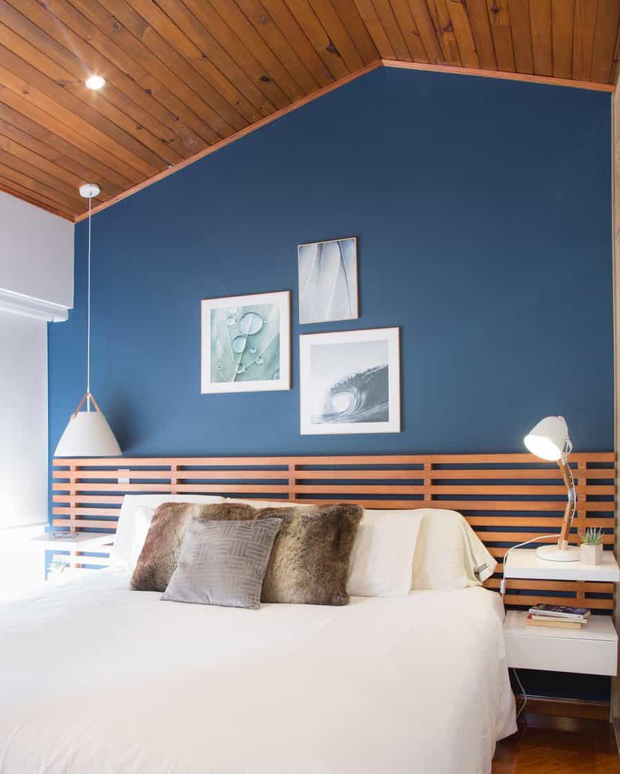 Blue bedroom paint