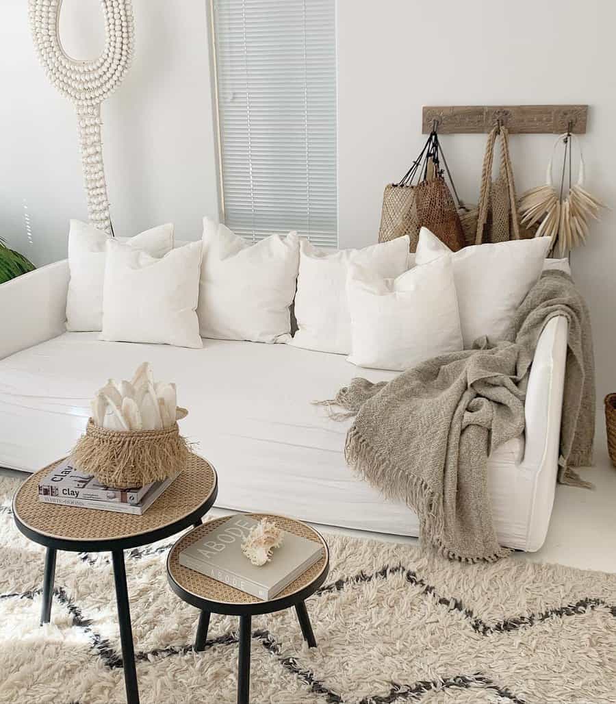 Neutral decor