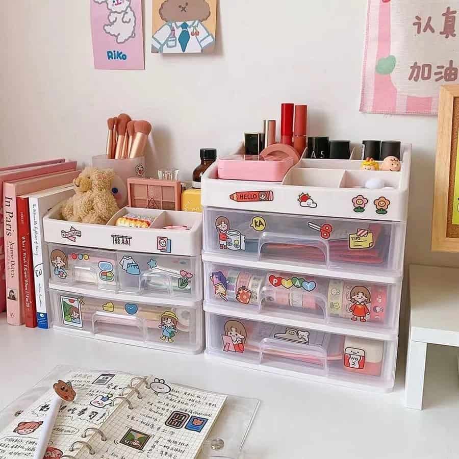 Plastic desk drawer for stationery 