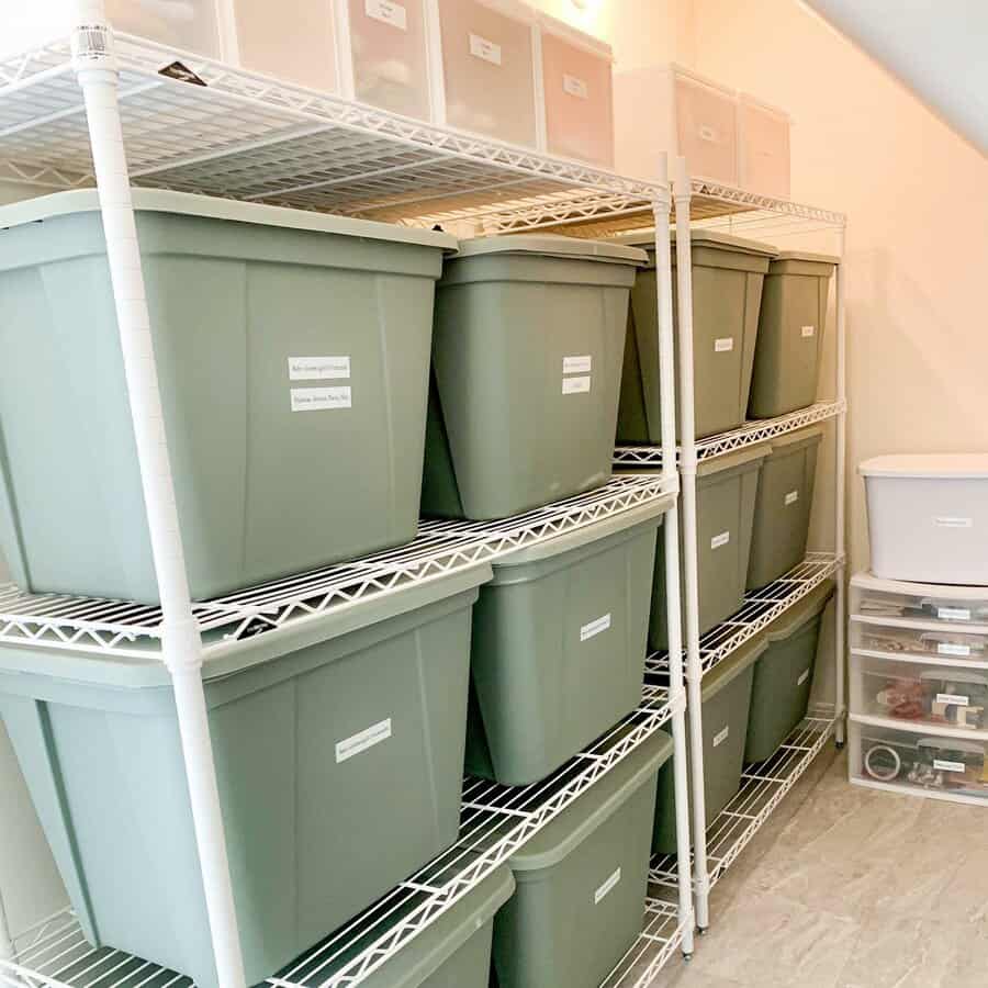 Plastic organizer crates 