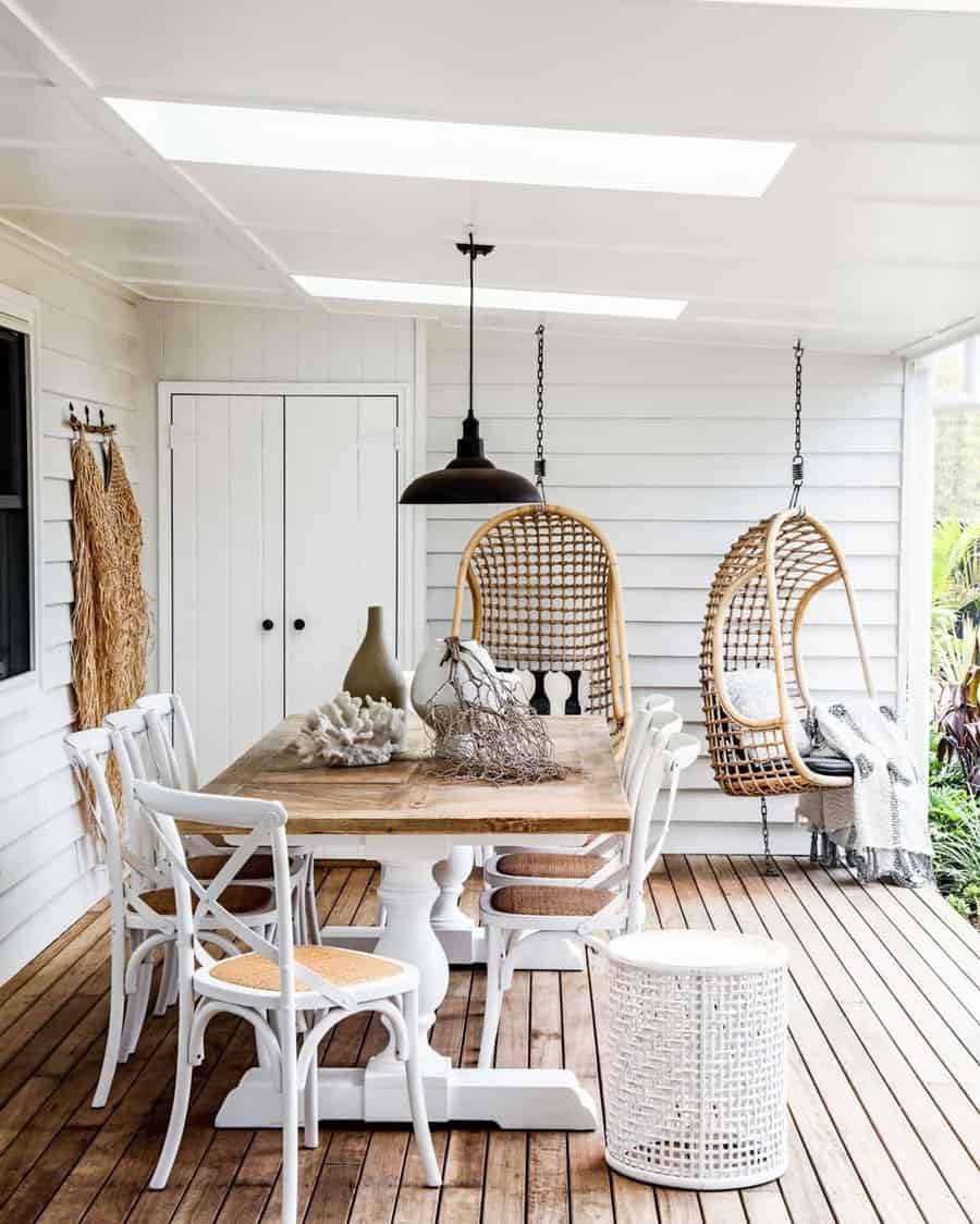 Outdoor coastal decor