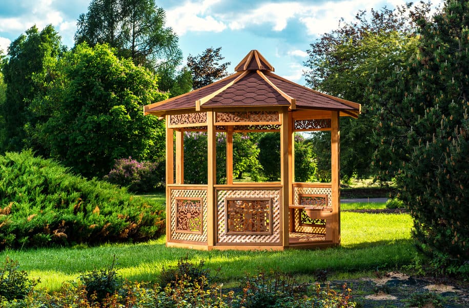 Round gazebo