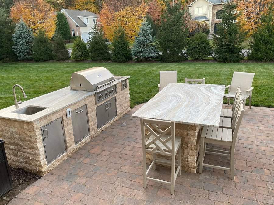 Outdoor kitchen island