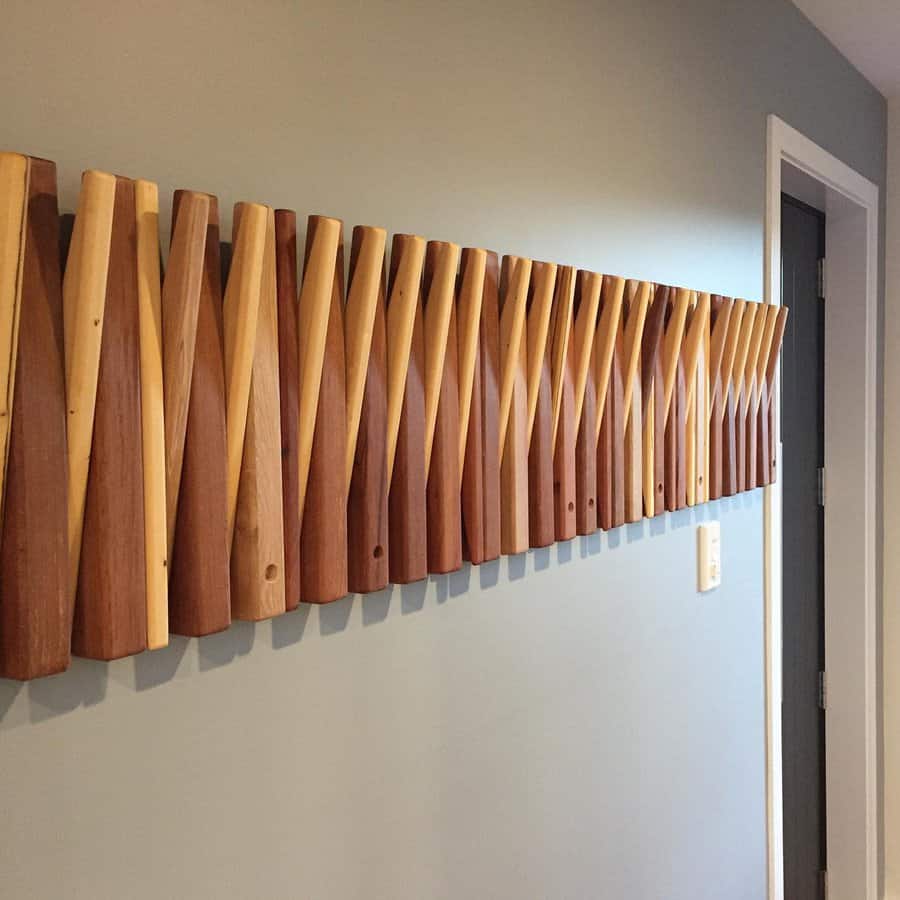 Wood hat rack