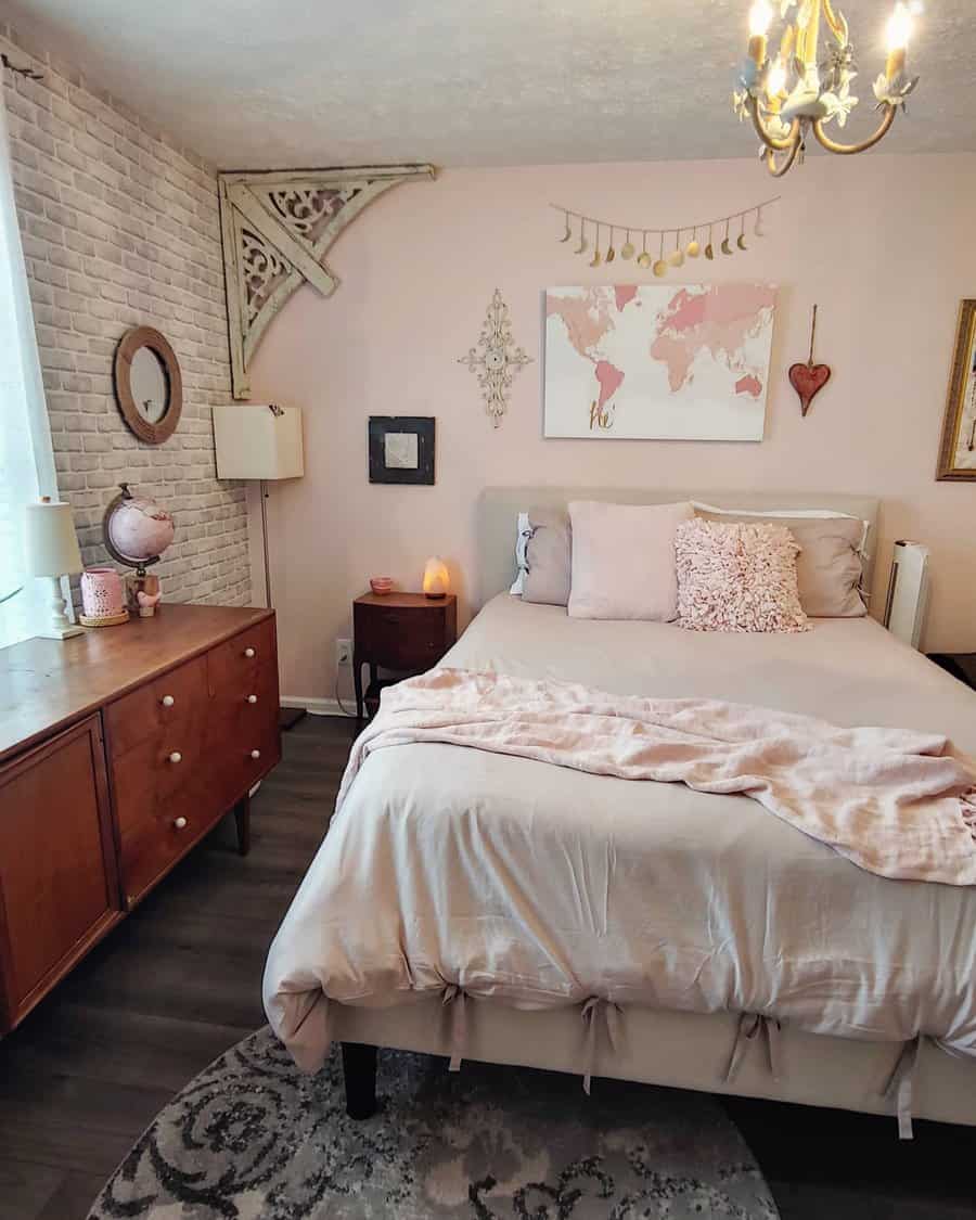 Pastel pink bedroom paint