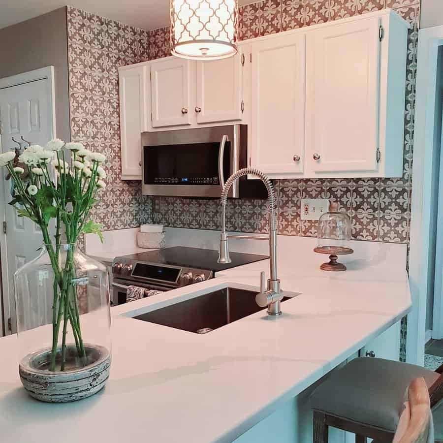 Patterned tile kitchen backsplash