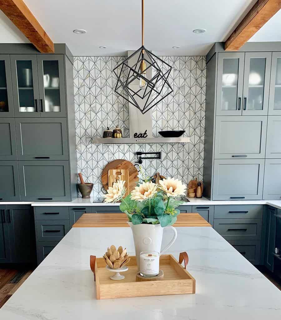 Patterned tile kitchen backsplash