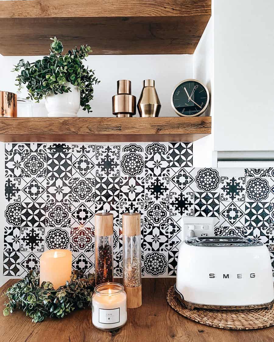 Kitchen painted tile backsplash