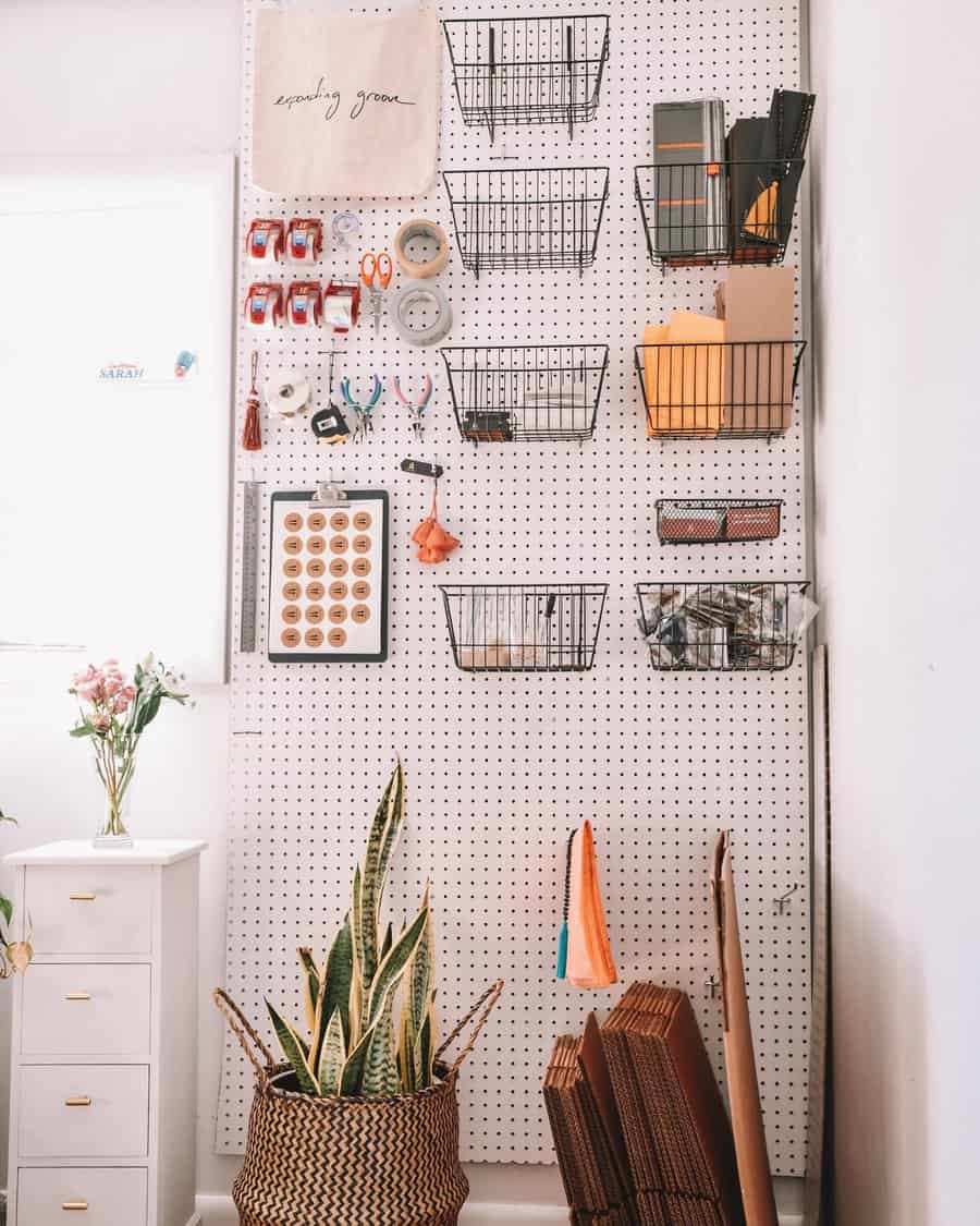 Pegboard organizer