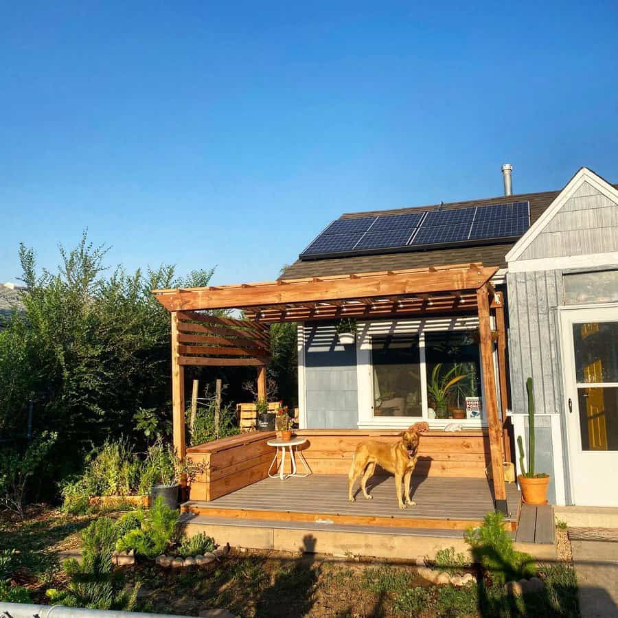 Deck bench with pergola