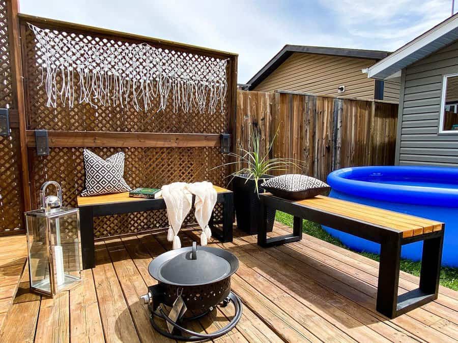 backyard with wood trellis privacy wall