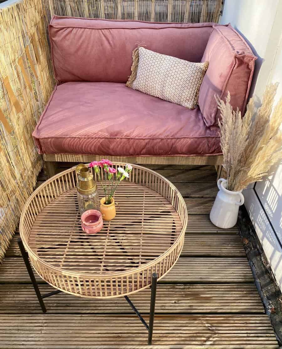 Apartment balcony privacy ideas