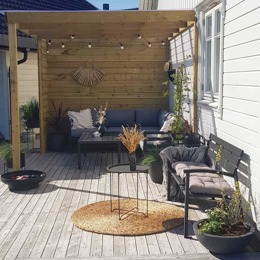 Pergola screen