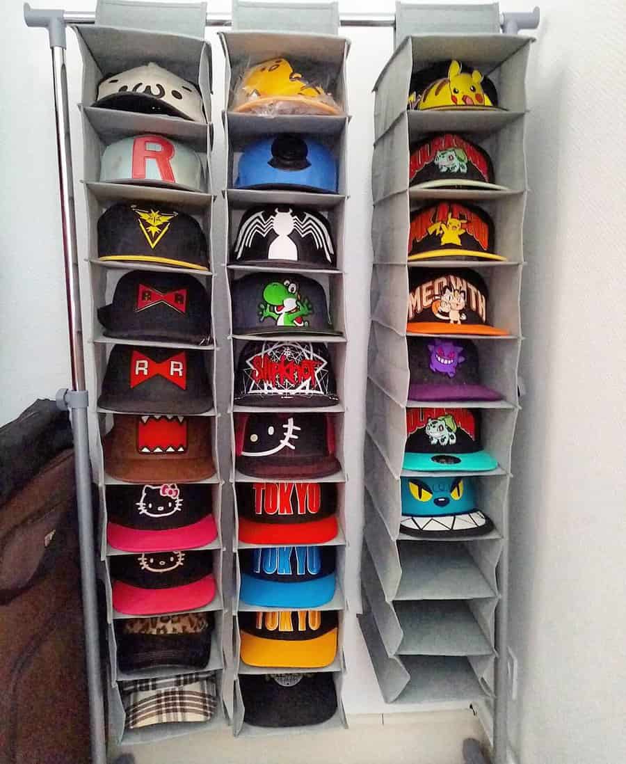 Collapsible tiered closet hat organizer