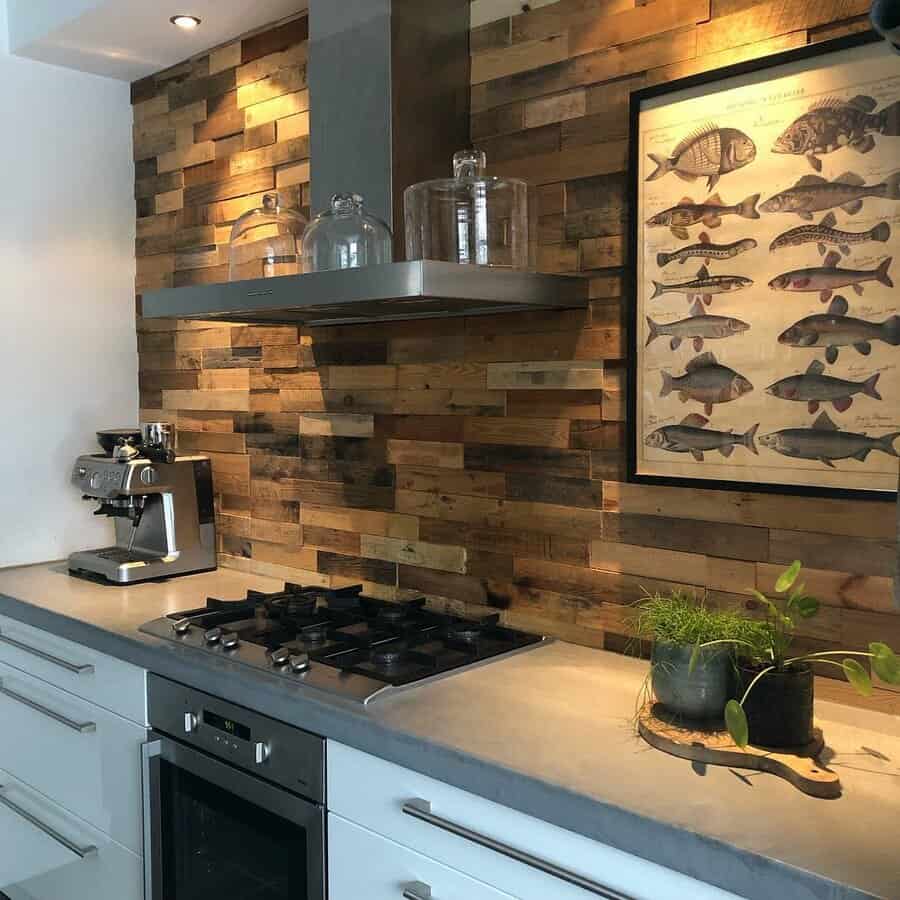 Rustic kitchen backsplash