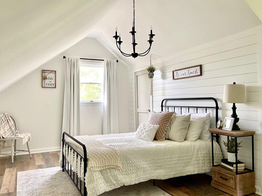 Farmhouse chic attic bedroom