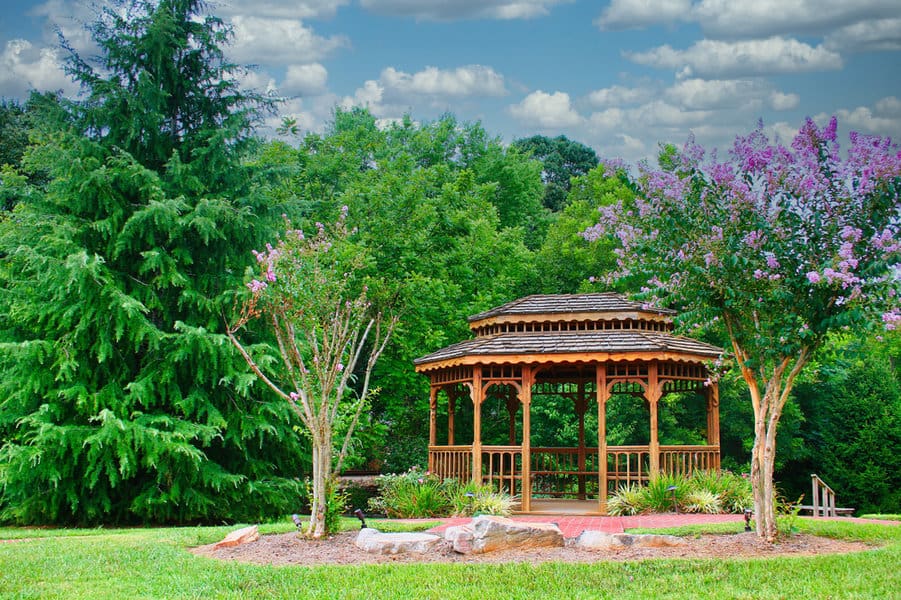 Round gazebo