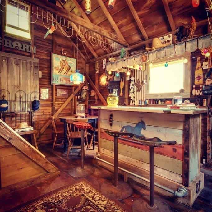 17 Garage Man Cave Ideas and Inspiration - Trendey