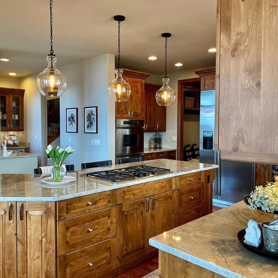 Farmhouse kitchen with pendant lights 