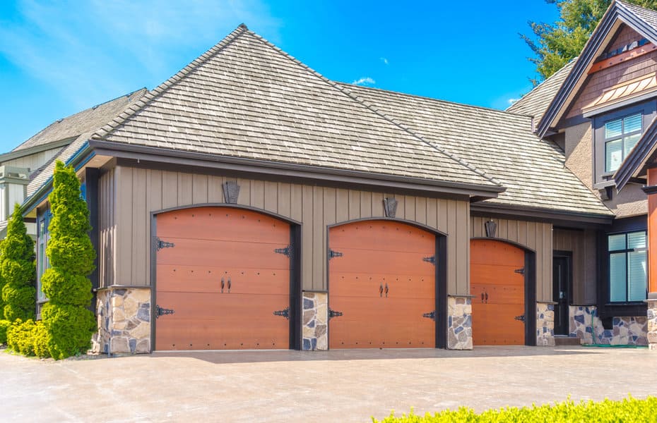 Rustic Garage Door Ideas 