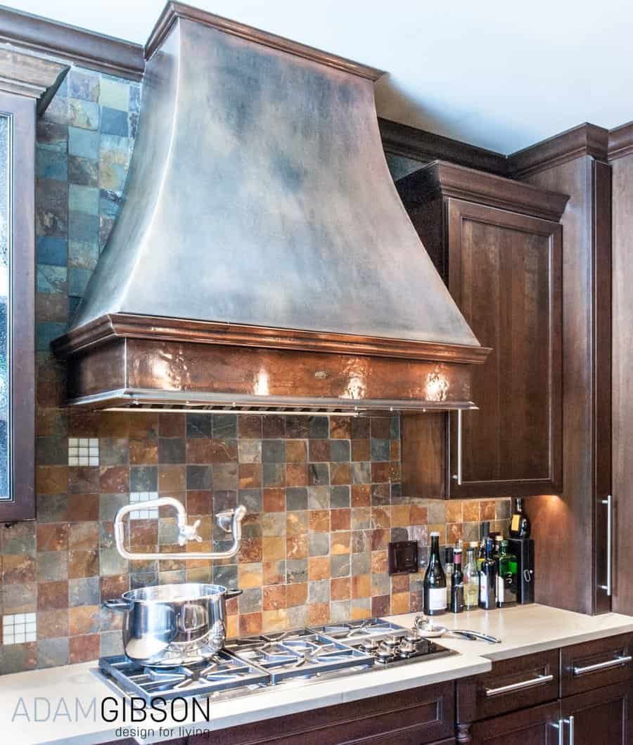 Rustic tile kitchen backsplash