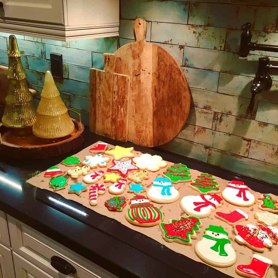 Rustic tile kitchen backsplash