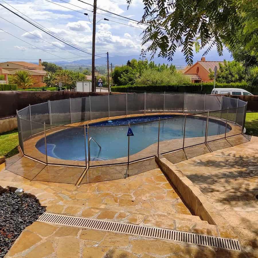 Pool safety fence